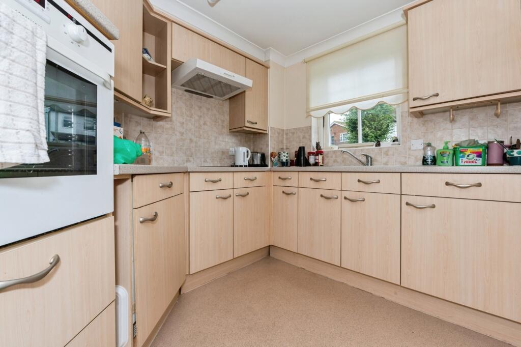 Apartment in Gravesham, Windmill Hill - View 3