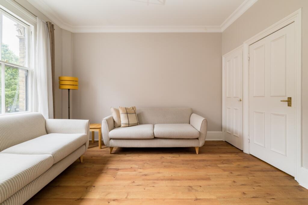 Apartment in London - View 2