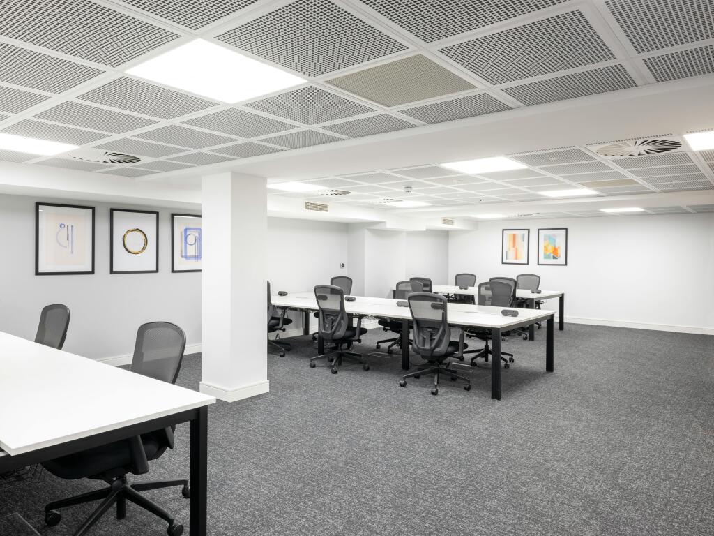 Desks North West Facing