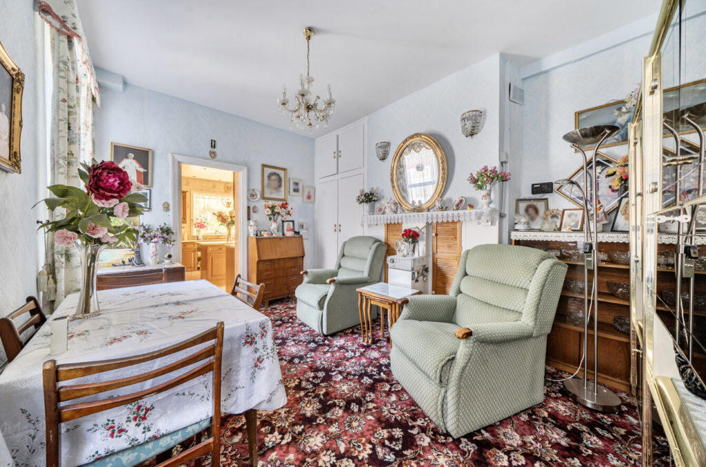 House in London - View 5