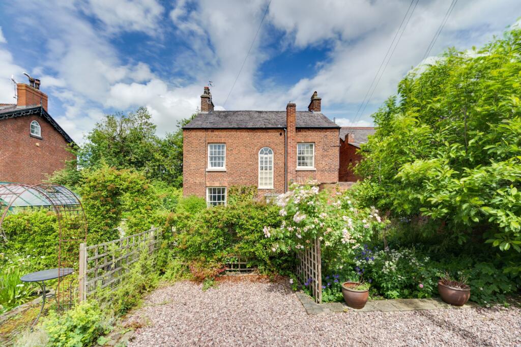 House in Crewe - View 2
