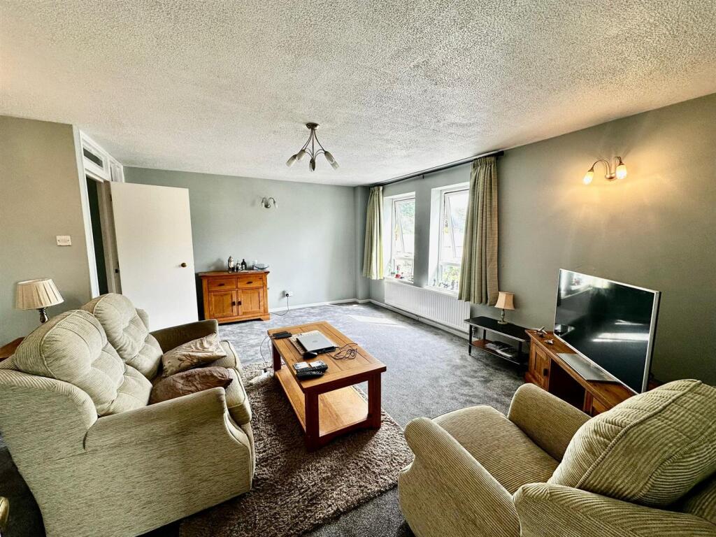 Apartment in Warrington - View 5