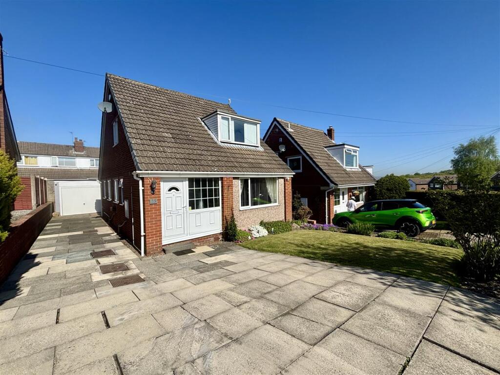 Main image of property: Dalecroft Rise, Allerton, Bradford