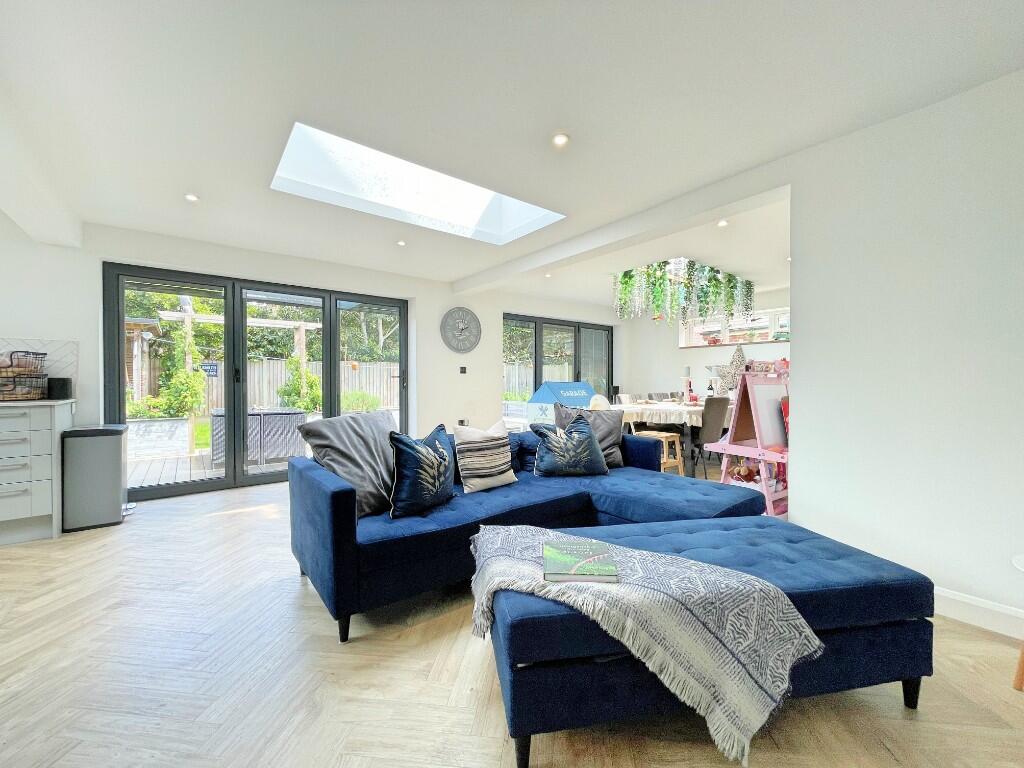 Vicarage Close, TOLLESHUNT D'ARCY photo 4