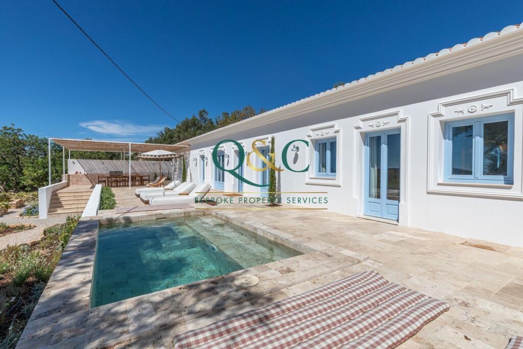 Main image of property: Algarve, Santa Bárbara de Nexe