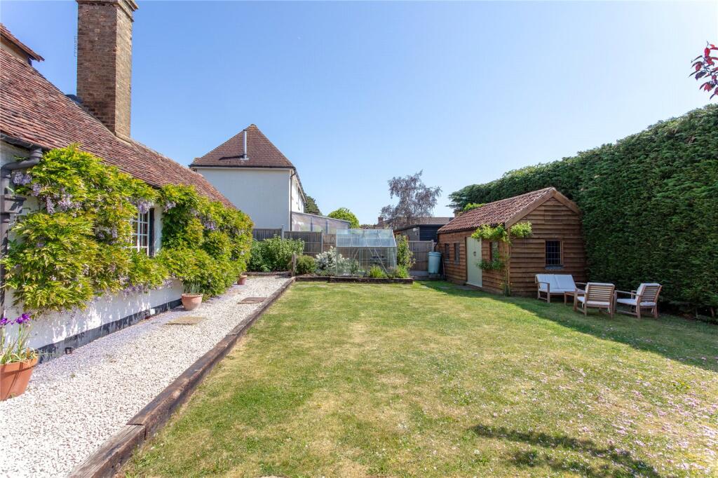 High Street, Silsoe, Bedfordshire, MK45 photo 4