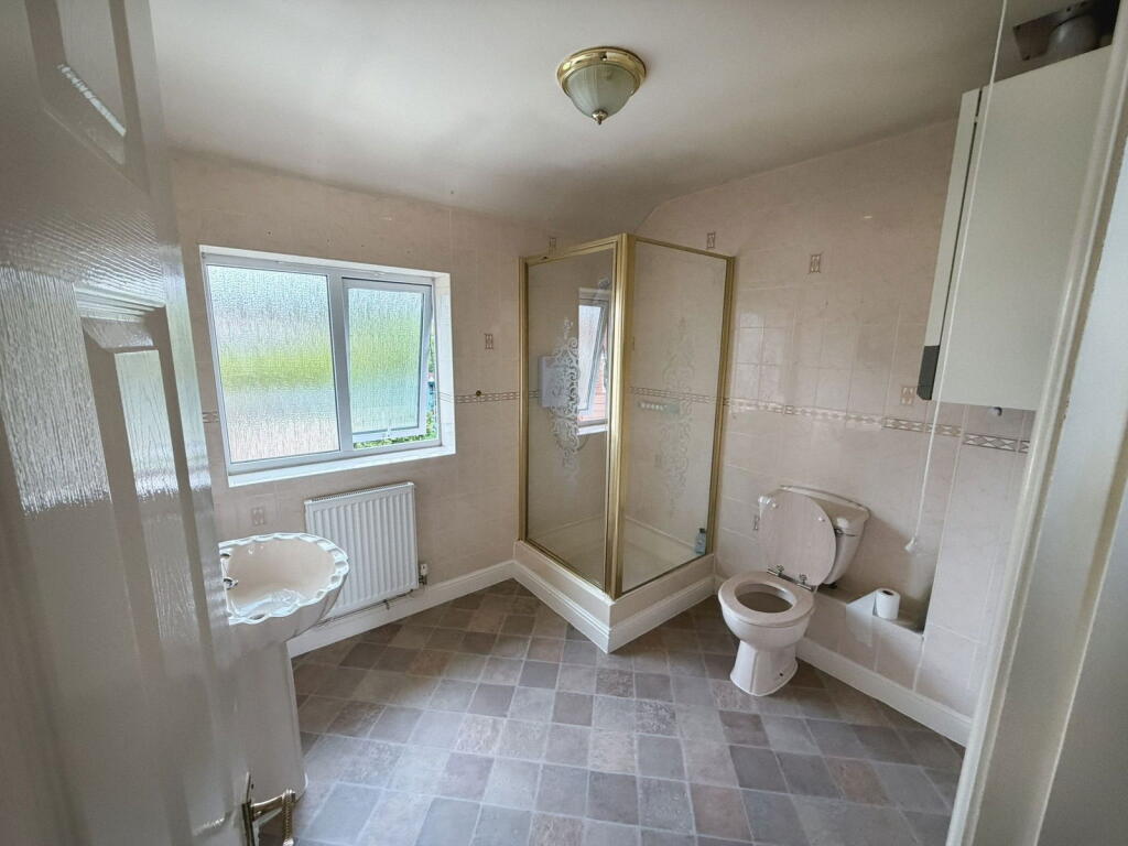 Additional image 19 of FIVE-bedroom semi-detached with self-contained ONE-bedroom annexe, Birchfield Close, Halesowen, B63 4LJ