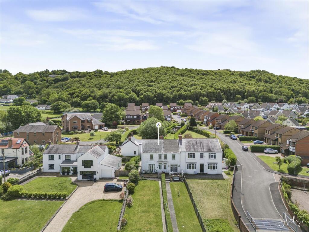 Main image of property: The Promenade, Penclawdd, Swansea