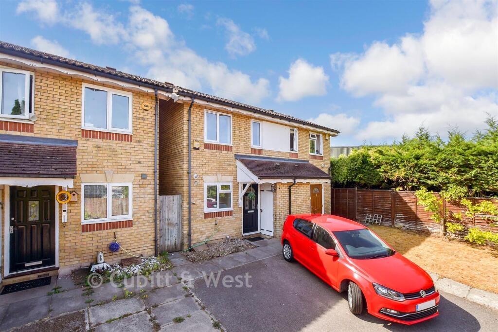 House in Sutton - View 4