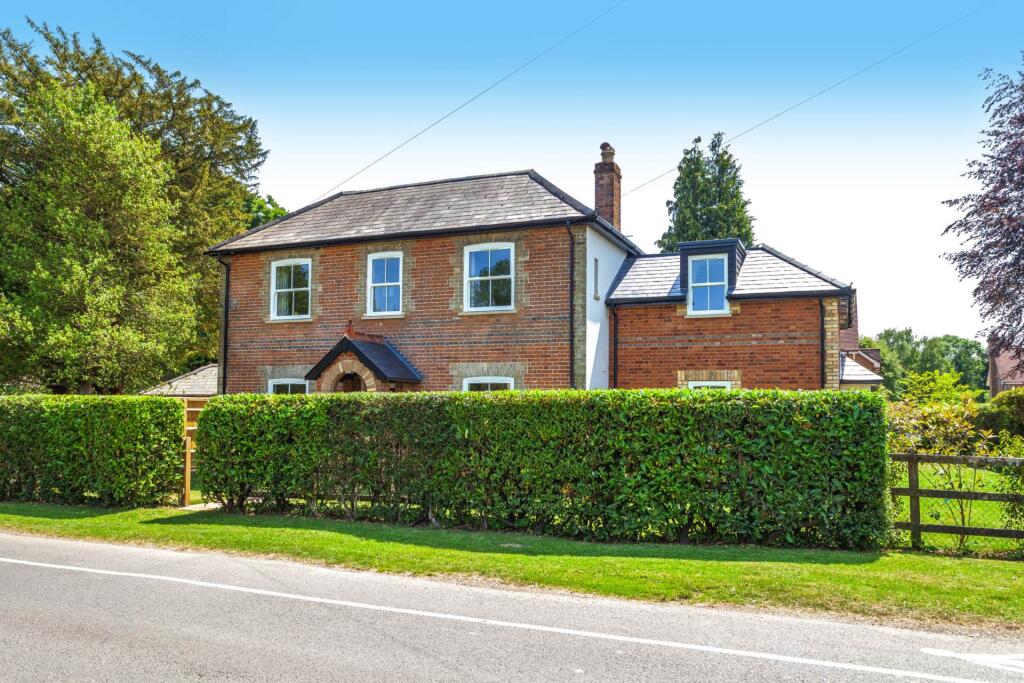 Main image of property: Stoke Row Front Street, Stoke Row, South Oxfordshire