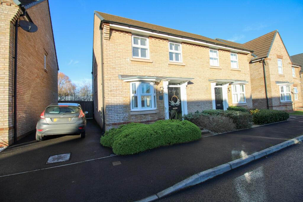 Main image of property: Rhodfa'r Morwydd, Penarth