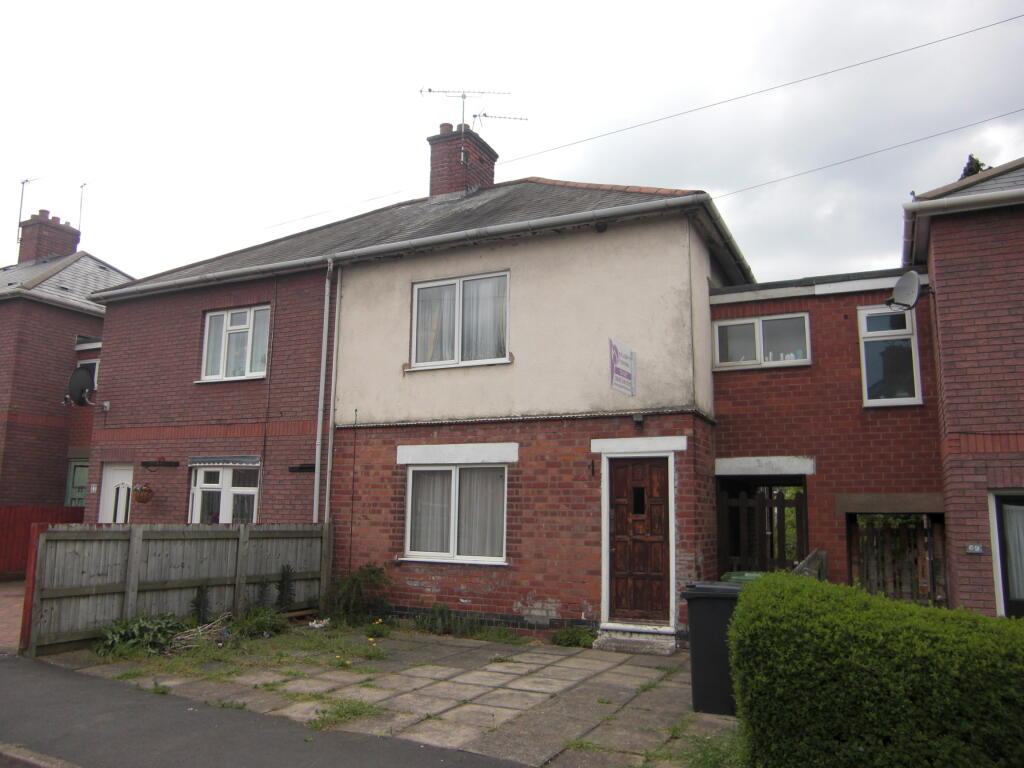 Main image of property: 67 Kennan Avenue, Leamington Spa