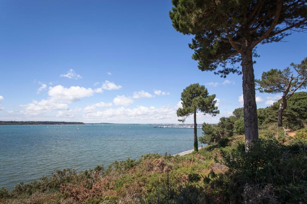 Additional image 25 of Harbour Watch 391 Sandbanks Road, Evening Hill, BH14