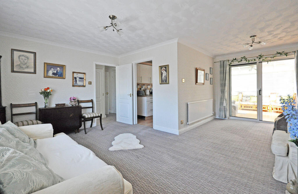 House in Rhiwderin, Pentre-Poeth, Graig - More