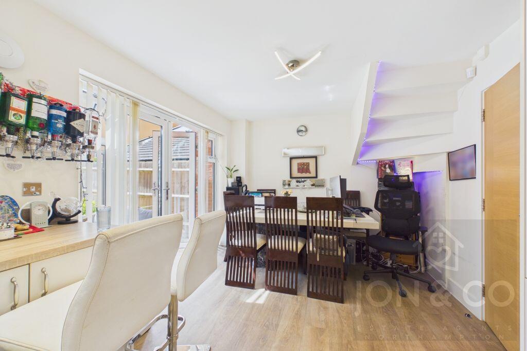 House in Northampton, Boughton - View 3