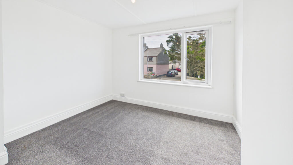House in Truro - View 5