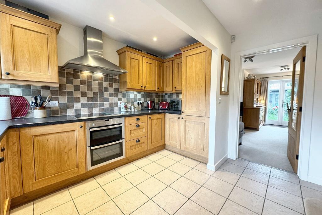 Sutton Scotney photo 4