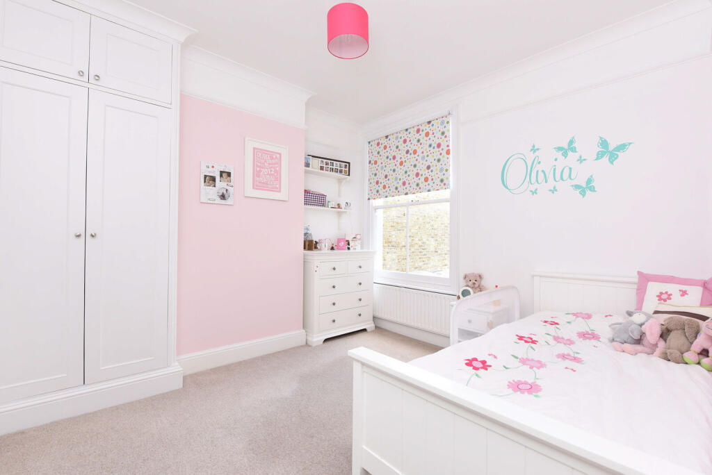 House in London, Southfields - More