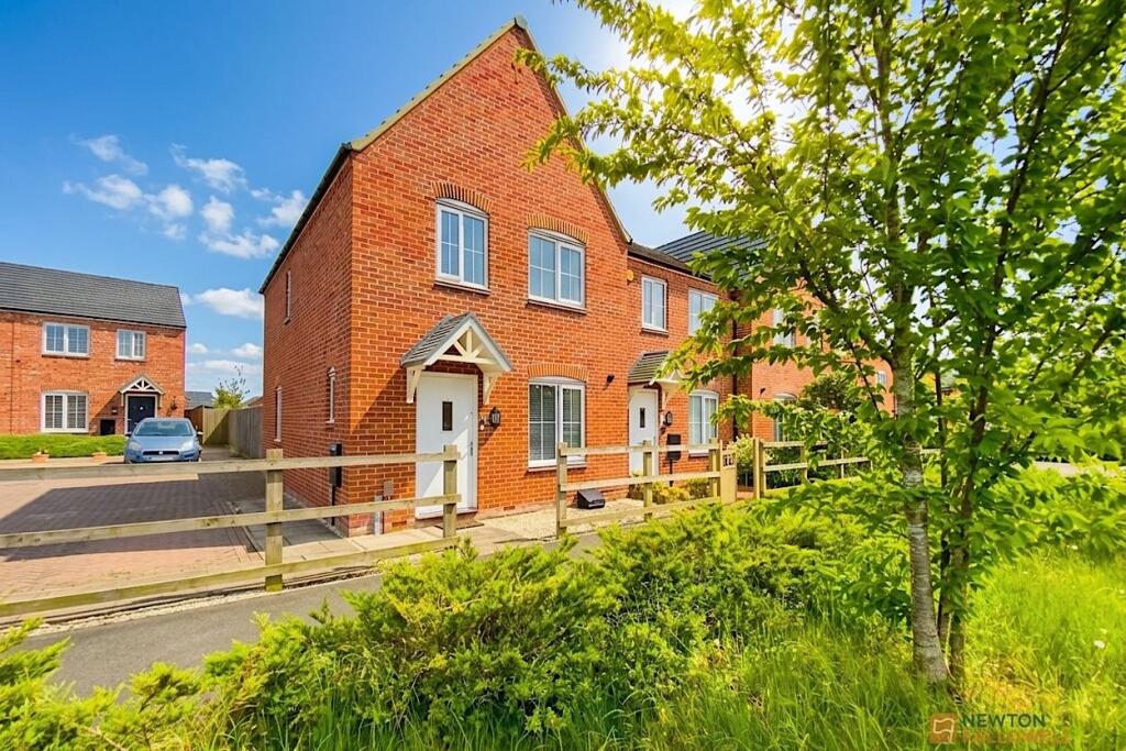 Main image of property: Linacre Crescent, Syston, LE7
