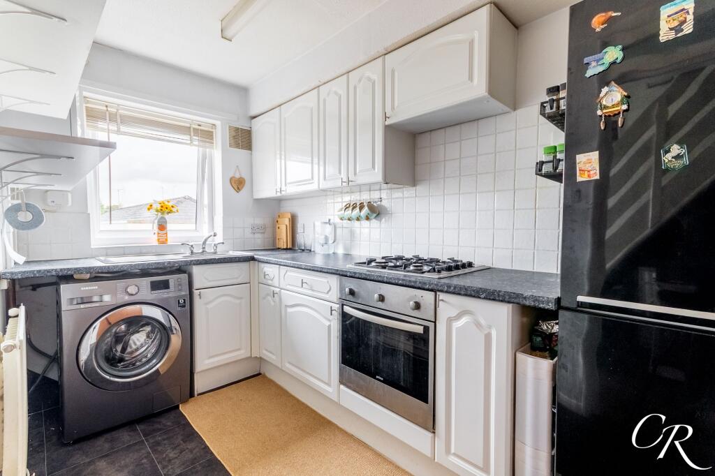 Apartment in Gloucester - View 2