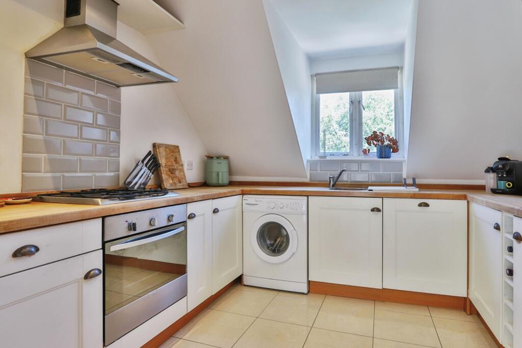 Apartment in Bournemouth - View 5