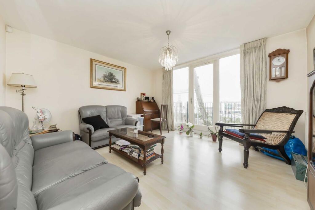 House in London - View 2