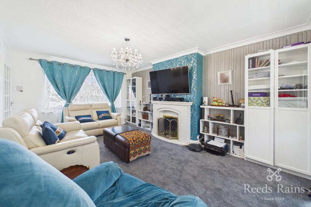 Whitemoss Avenue, Blackpool, Lancashire, FY3 photo 2