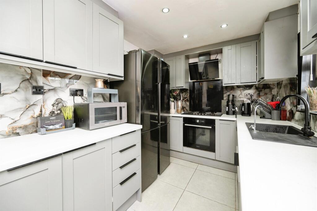 House in Dudley, West Midlands - More