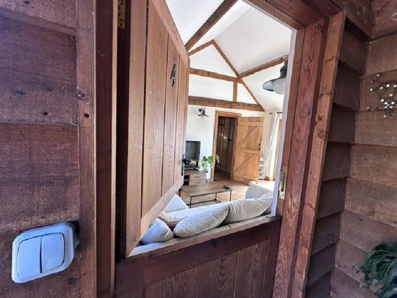 House in Redhill - View 4