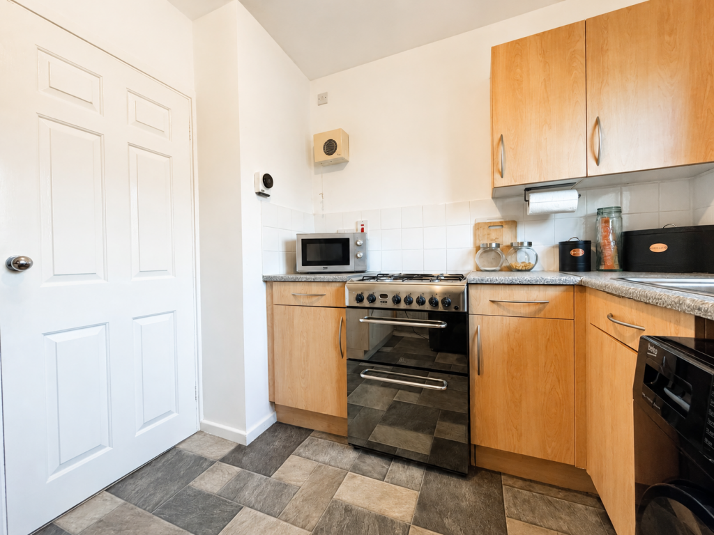 House in Bradford, Keighley - More