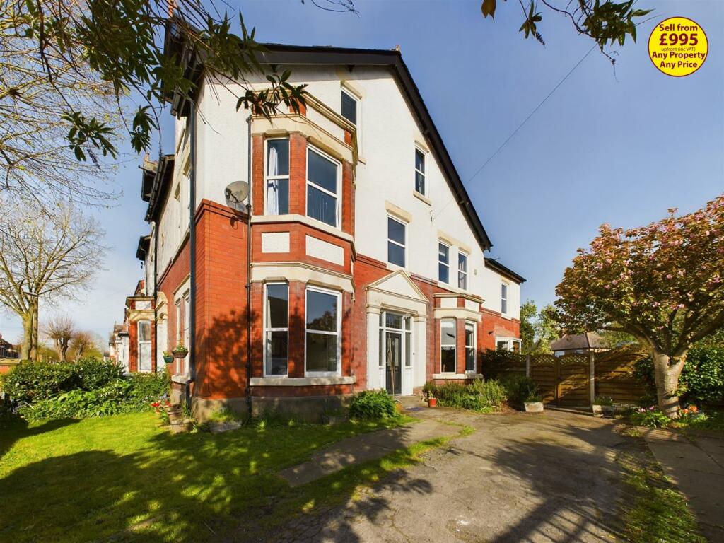 5-bed semi-detached on Lime Tree Avenue, Retford, £350,000