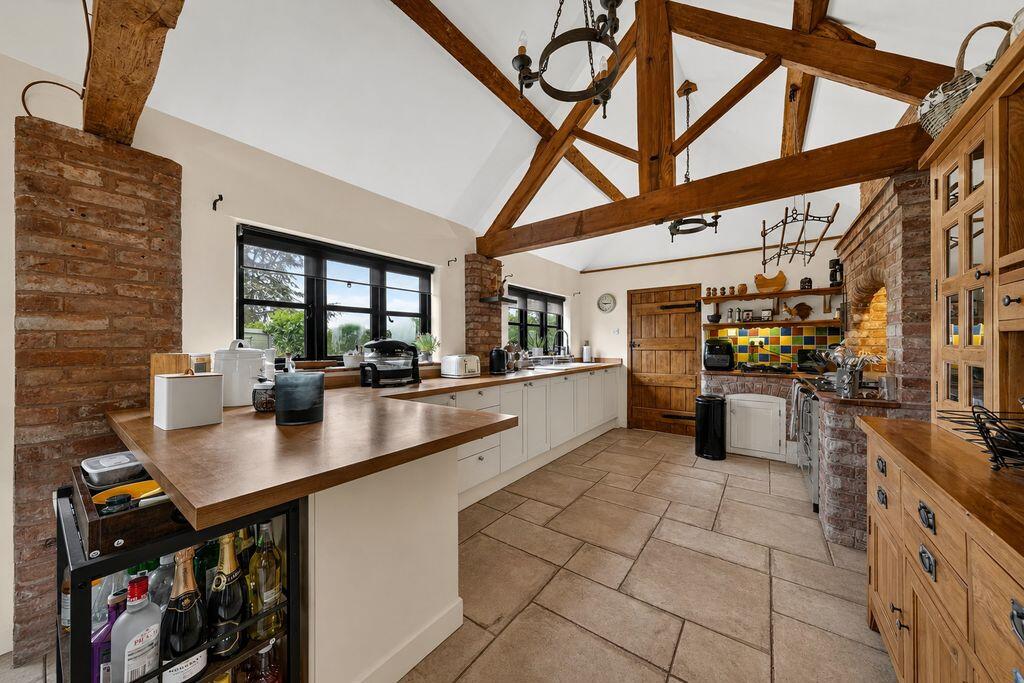House in Lichfield, Swinfen and Packington - View 4