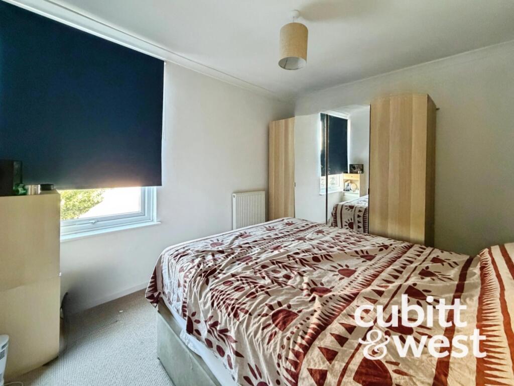 House in Portsmouth - View 3