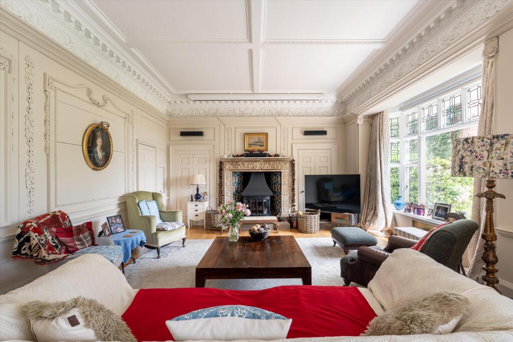 House in Mole Valley, Abinger - View 2