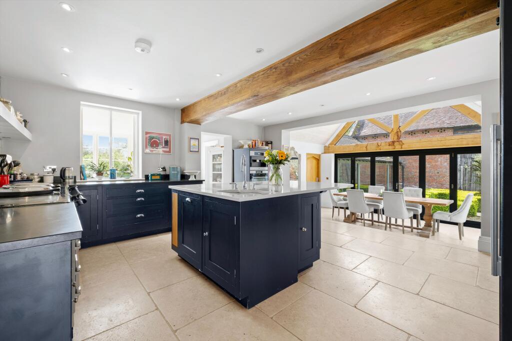House in Malvern Hills, Hill Side, Martley - View 5