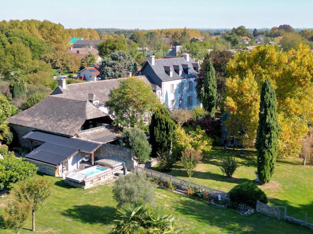 Main image of property: Bours, Midi-Pyrenees, 65460, France