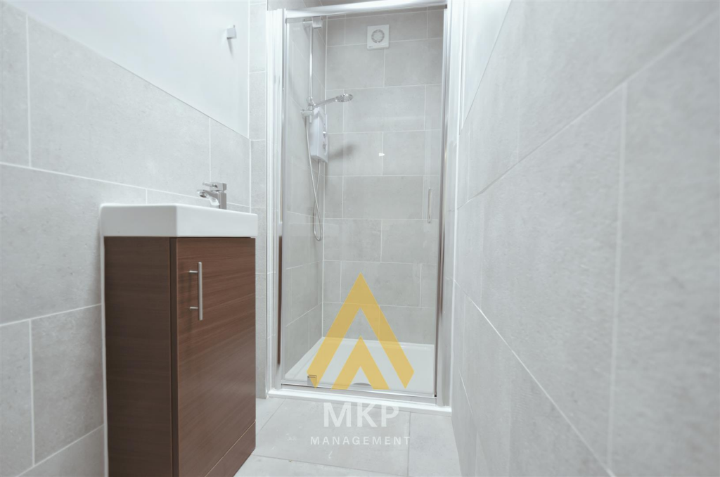 1 bedroom detached house for rent