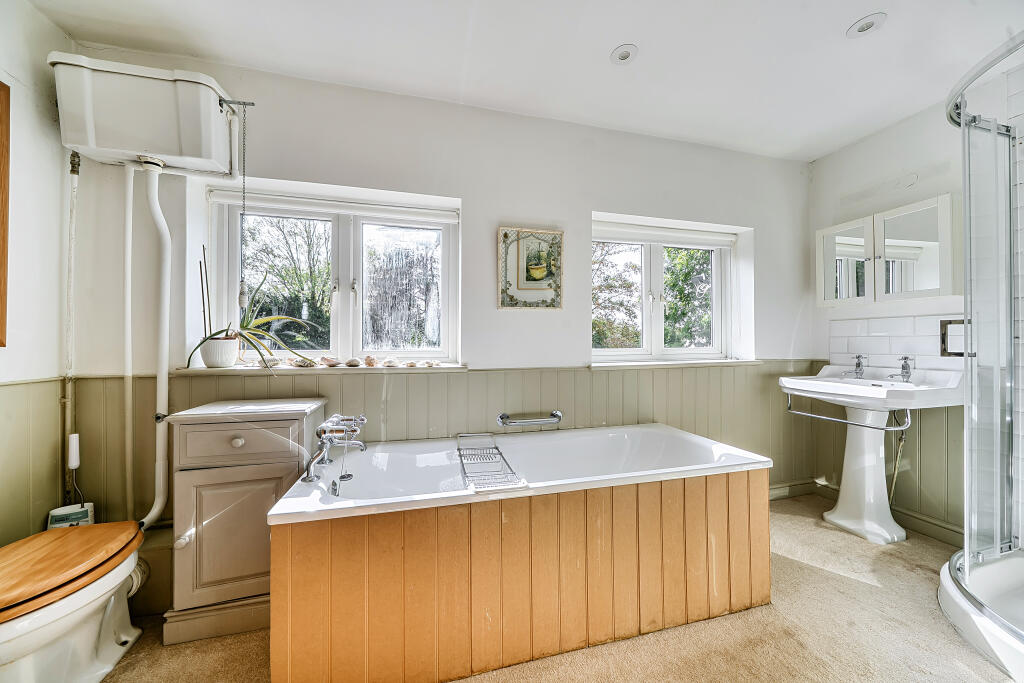 Walberton Green, Arundel, BN18 photo 5