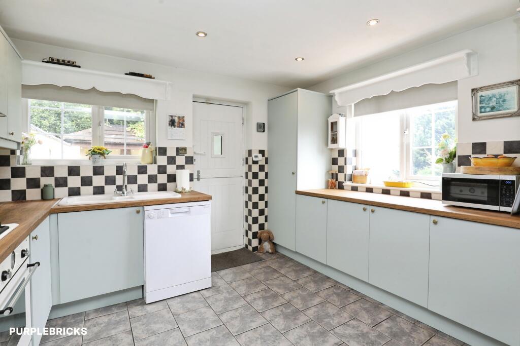 House in Barnton, Northwich, Cheshire West and Chester - More