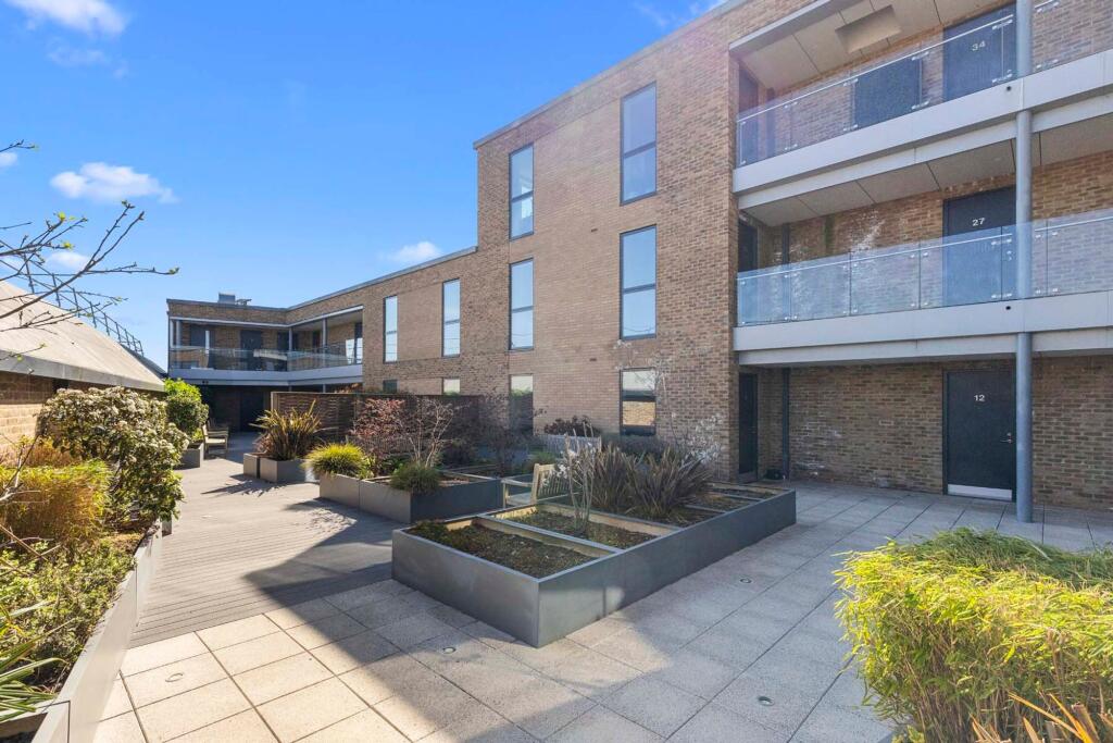 Apartment in London - View 4