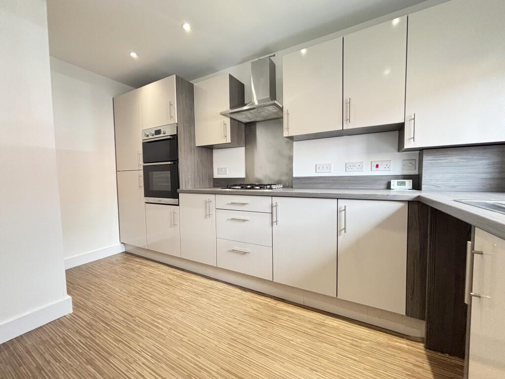 House in Glasgow - More