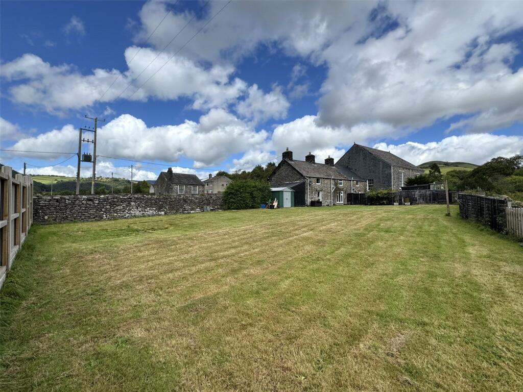Cwmllinau, Machynlleth, Powys, SY20 - View 2