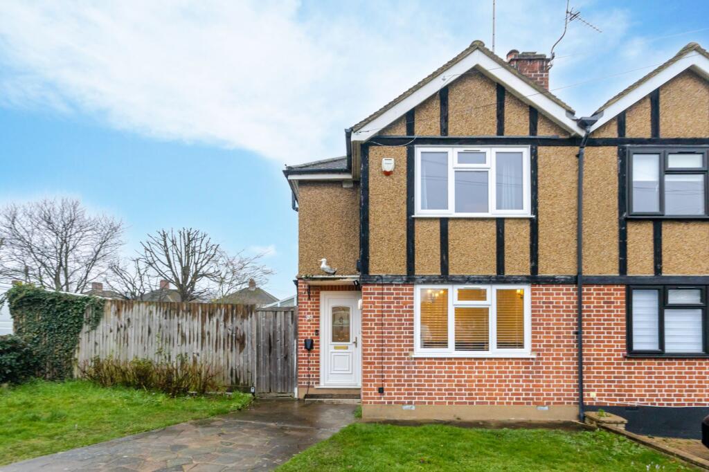 Main image of property: Maxwell Close, Mill End, WD3