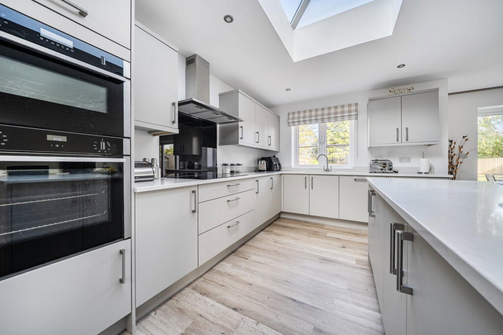 House in Basingstoke and Deane, Basingstoke - View 4