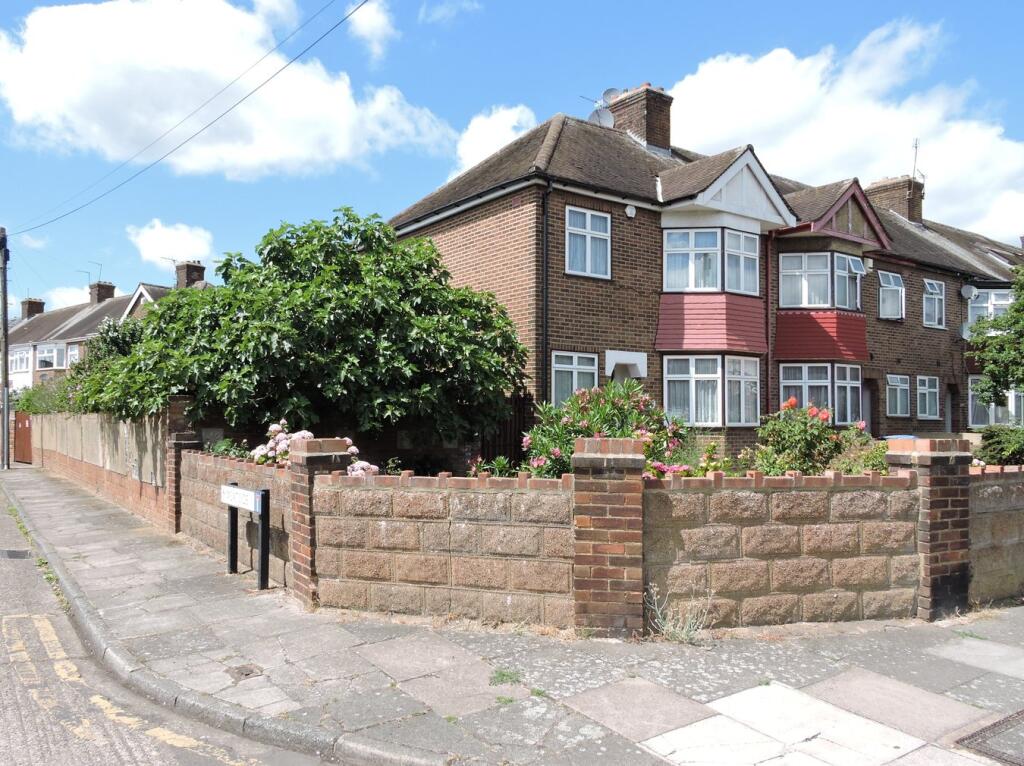 Main image of property: Durants Park Avenue, Enfield, EN3