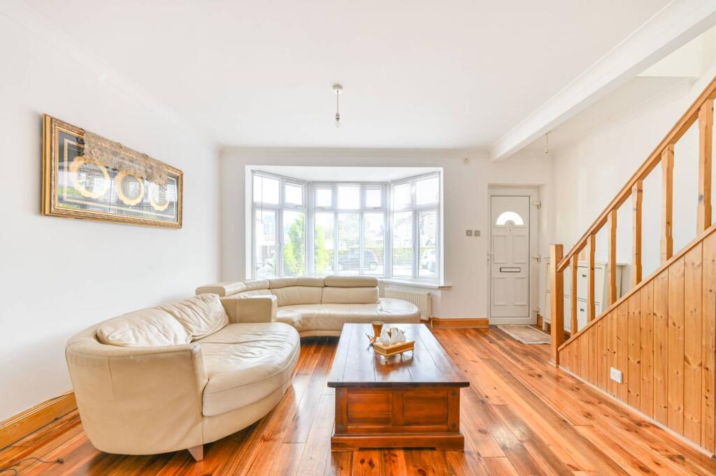 Federal Road, Perivale, Greenford, UB6 photo 4
