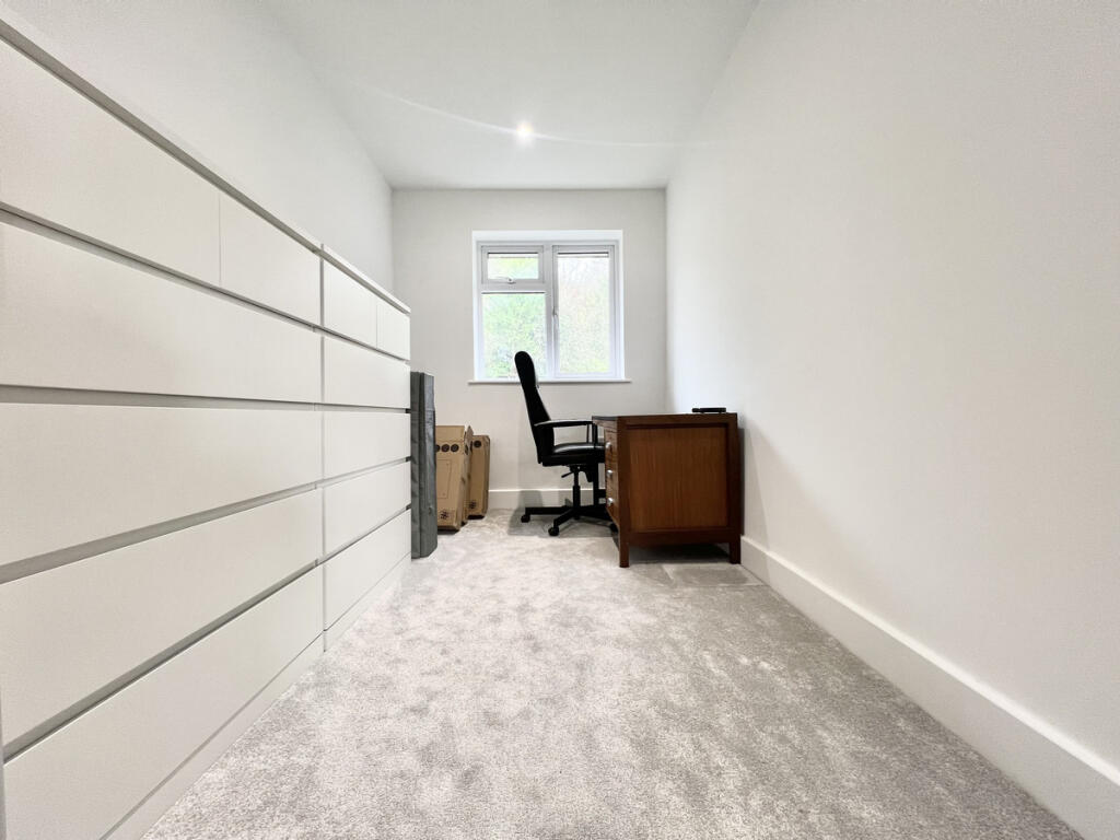 Apartment in Tandridge, Caterham-on-the-Hill - More