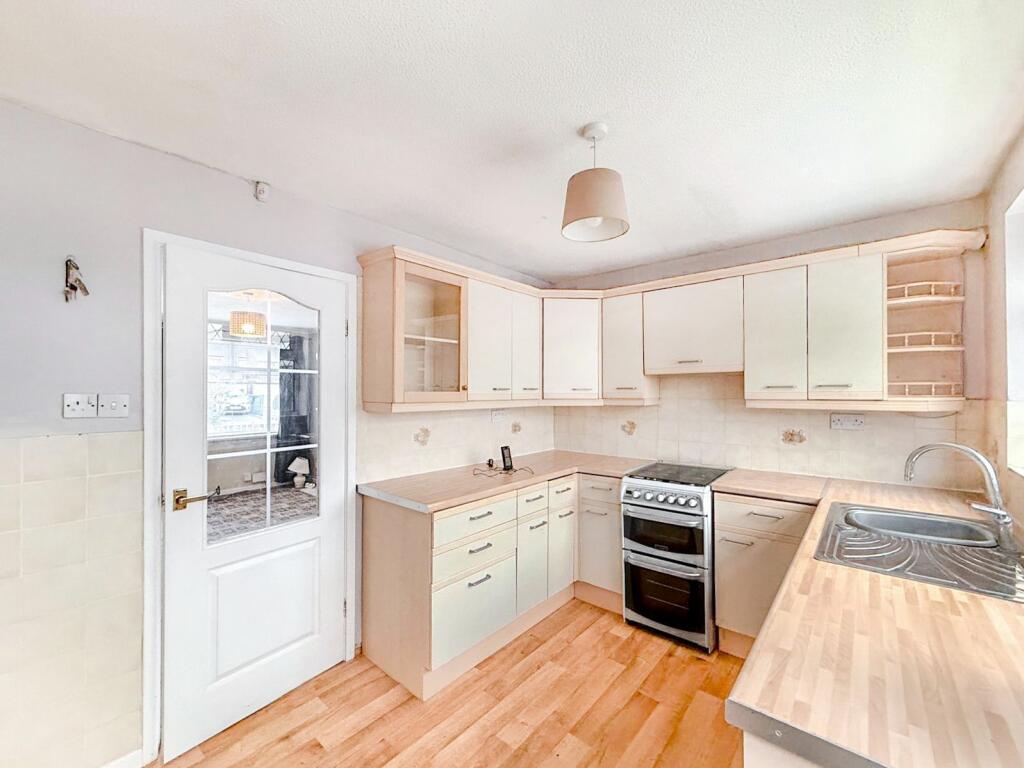 House in Hull, Kingston upon Hull - View 2