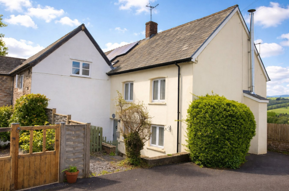 Main image of property: Ty Canol, Old School Trallong Brecon LD3 8HR