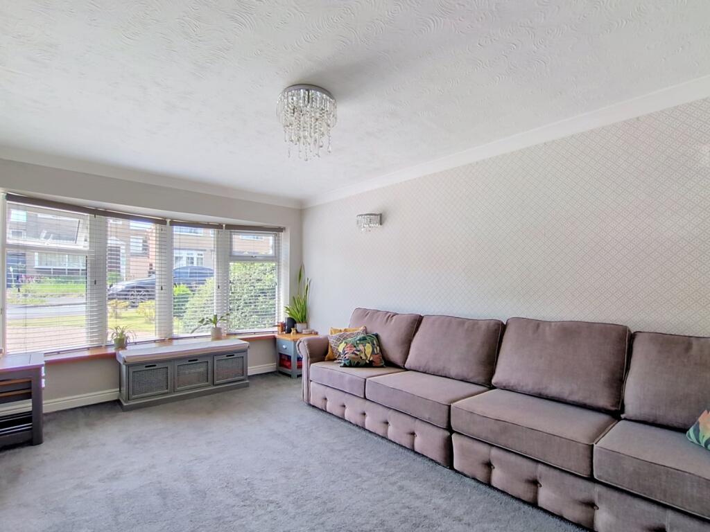 Rooks Avenue, Cleckheaton, West Yorkshire, BD19 - View 4